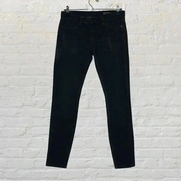 Blank NYC Spray On Jeans - Picture 1 of 4